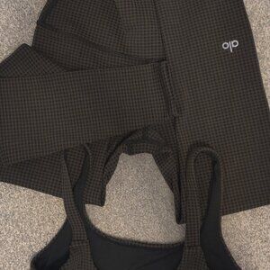 ALO Sports Bra and Leggings Set Size XS